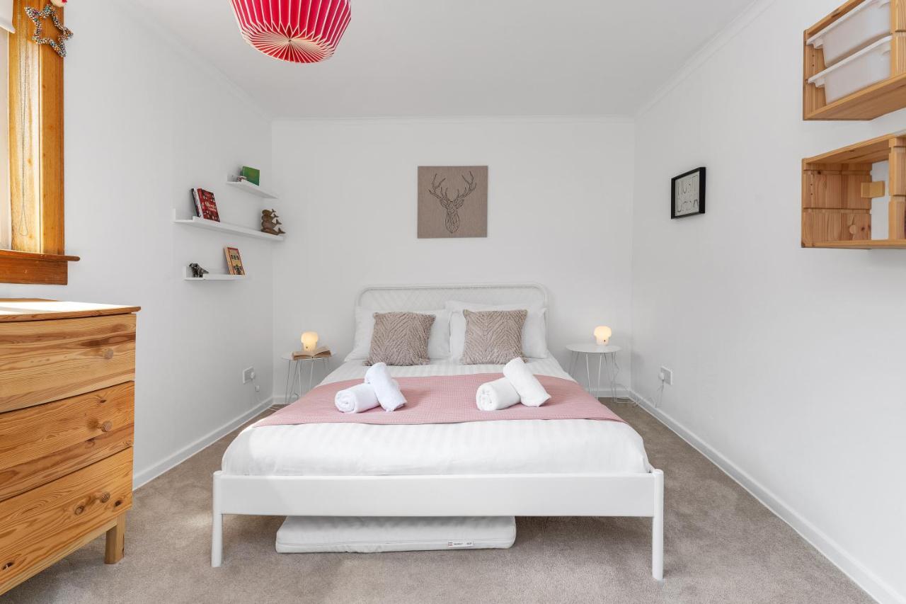 Cozy With Character Cheerful Home With Garden At Leith Links Park 爱丁堡 外观 照片
